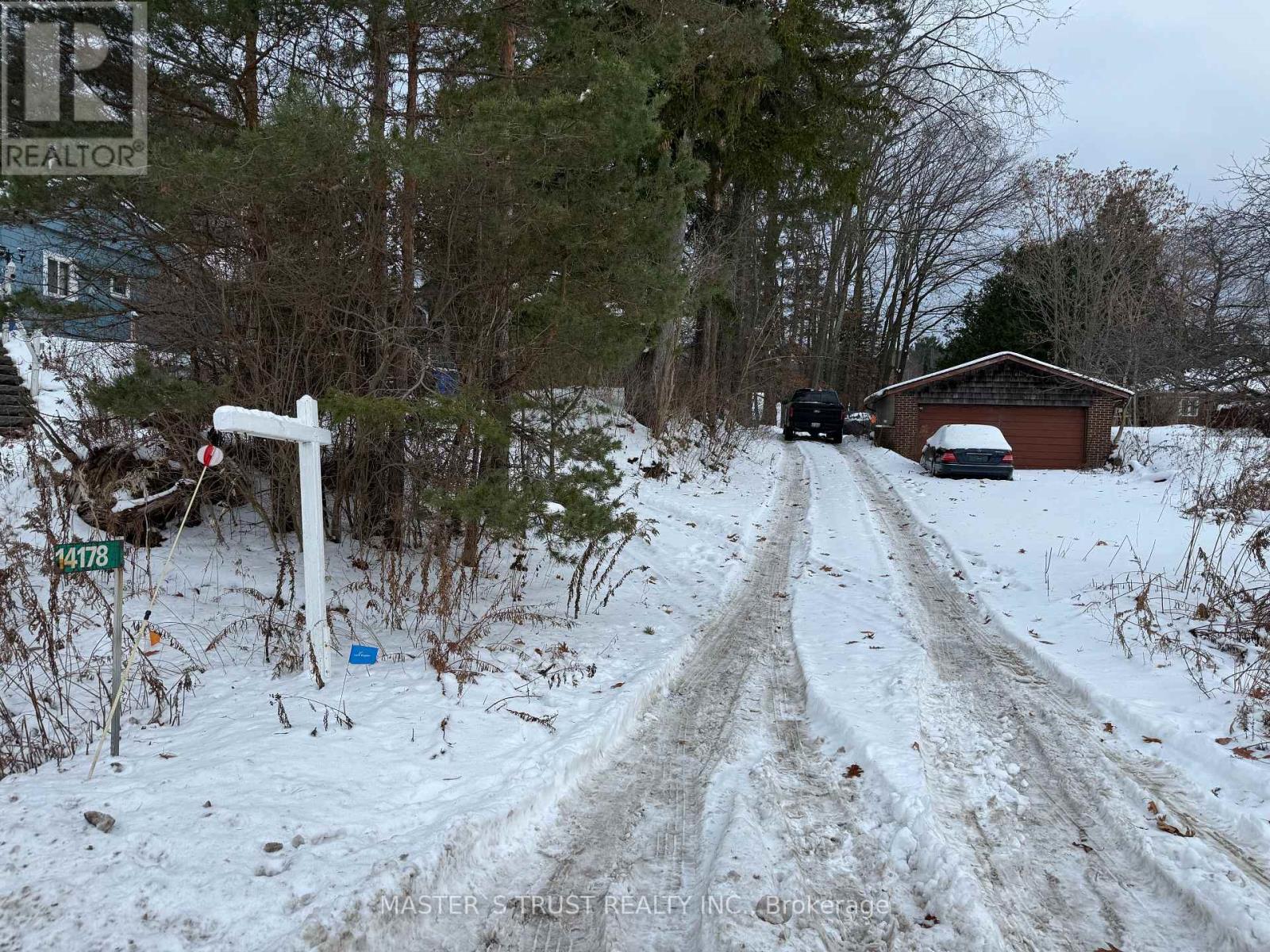 14178 Yonge Street, Aurora, Ontario  L4G 0P5 - Photo 2 - N12782434