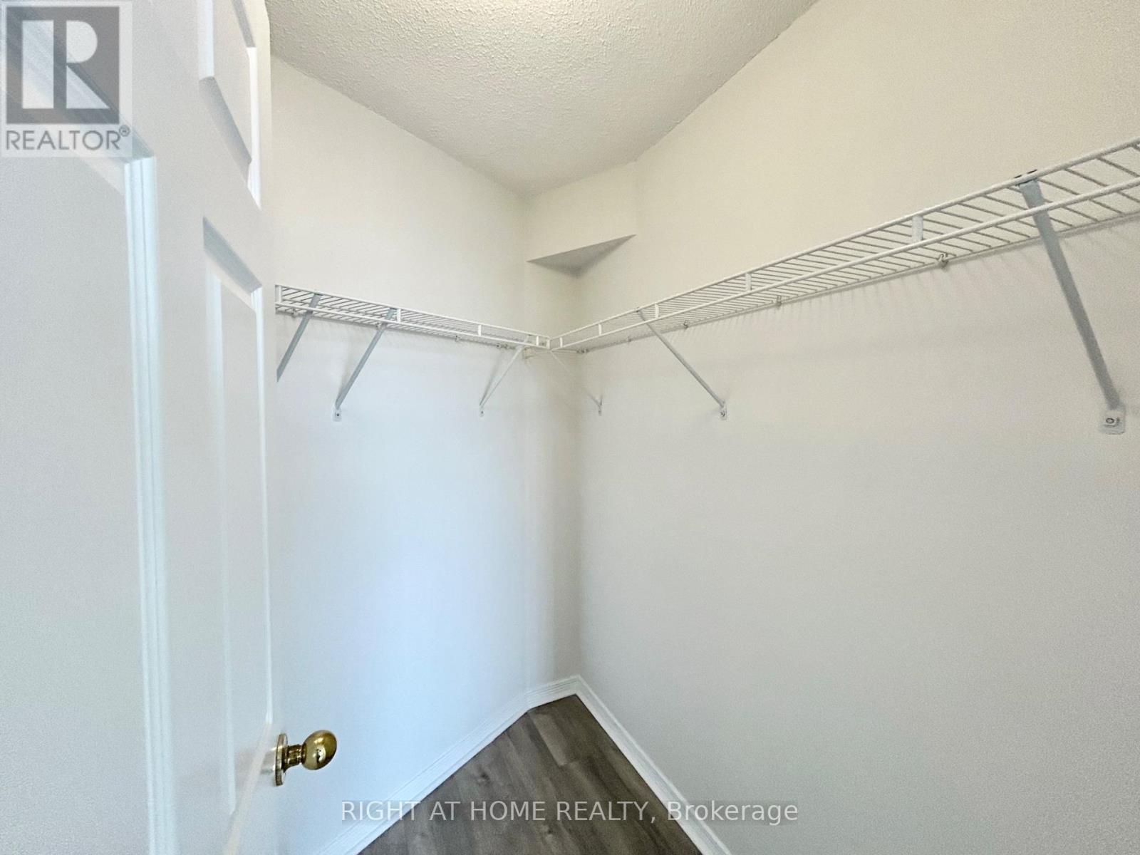 310 - 11 Oneida Crescent, Richmond Hill, Ontario  L4B 0A1 - Photo 19 - N12782560