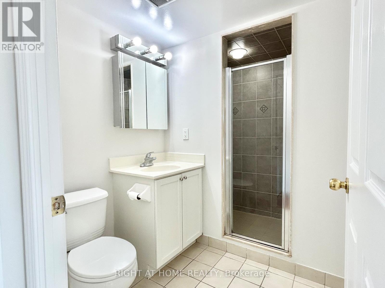 310 - 11 Oneida Crescent, Richmond Hill, Ontario  L4B 0A1 - Photo 22 - N12782560