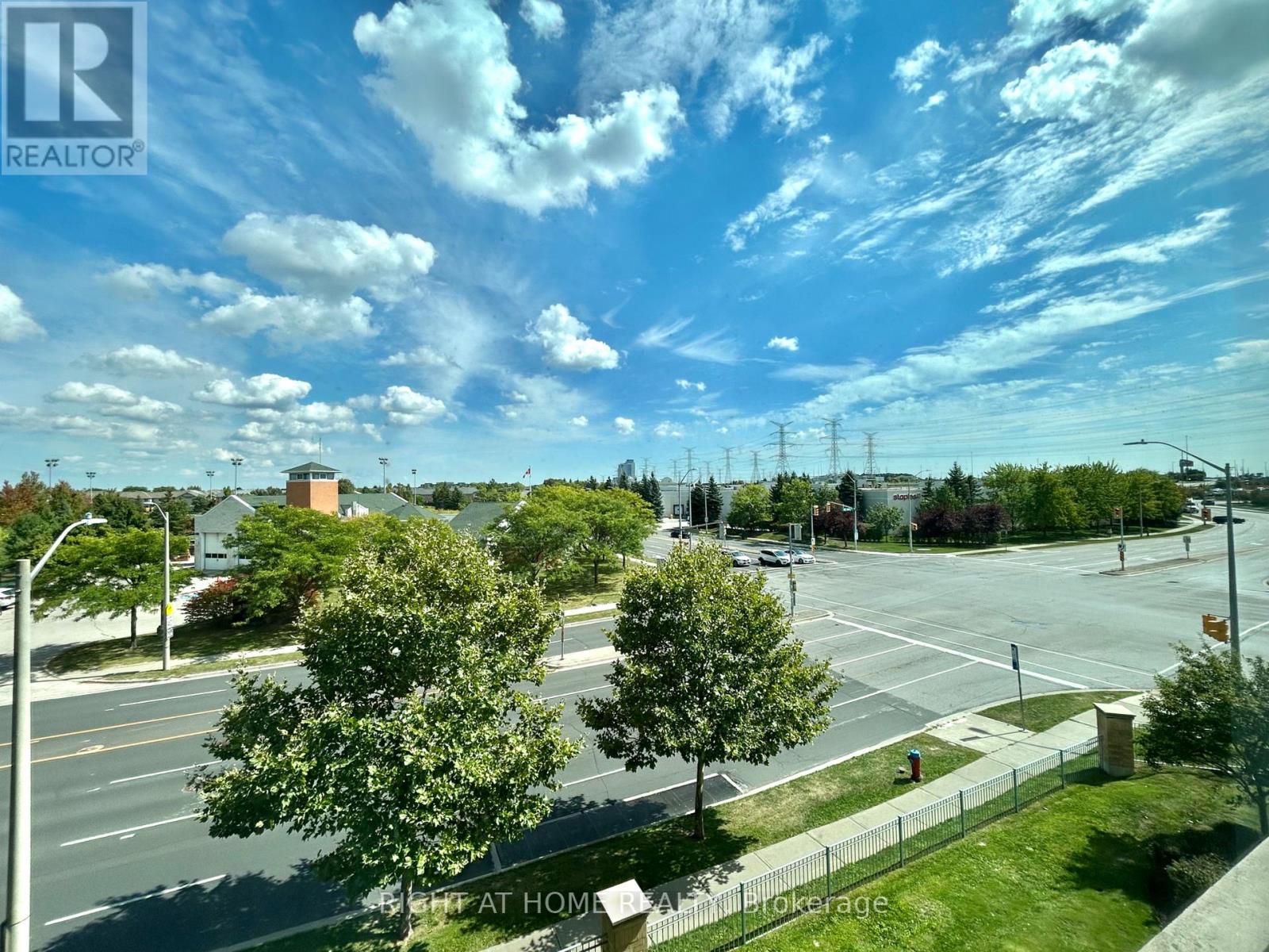 310 - 11 Oneida Crescent, Richmond Hill, Ontario  L4B 0A1 - Photo 27 - N12782560