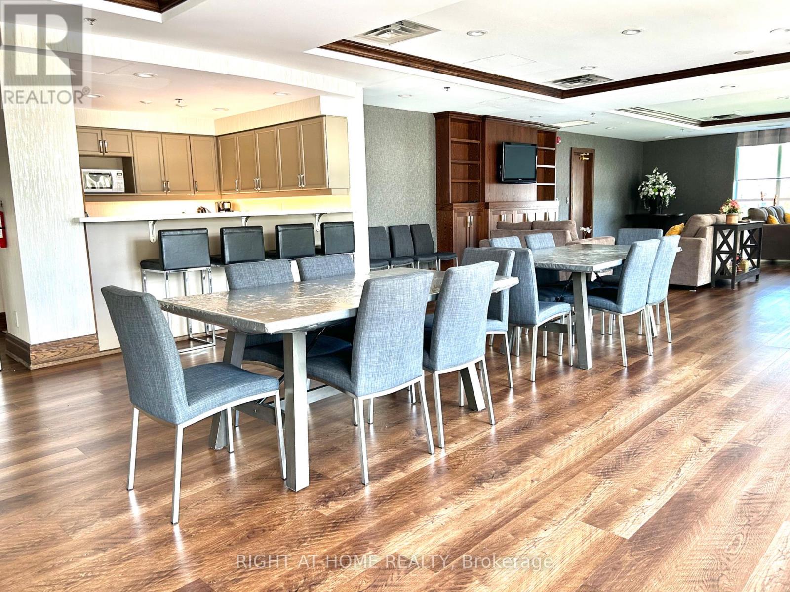 310 - 11 Oneida Crescent, Richmond Hill, Ontario  L4B 0A1 - Photo 31 - N12782560