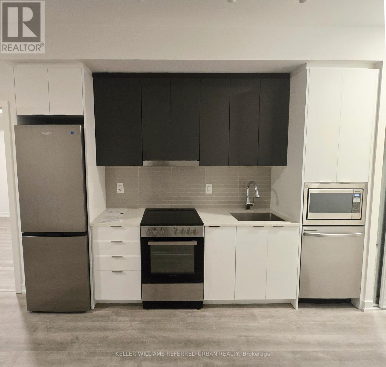 Unknown Address, ,     - Photo 5 - N12782584