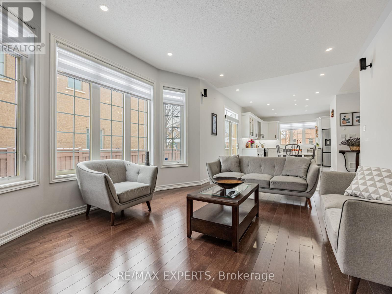 107 Saint Francis Avenue, Vaughan, Ontario  L4H 2A3 - Photo 13 - N12782590