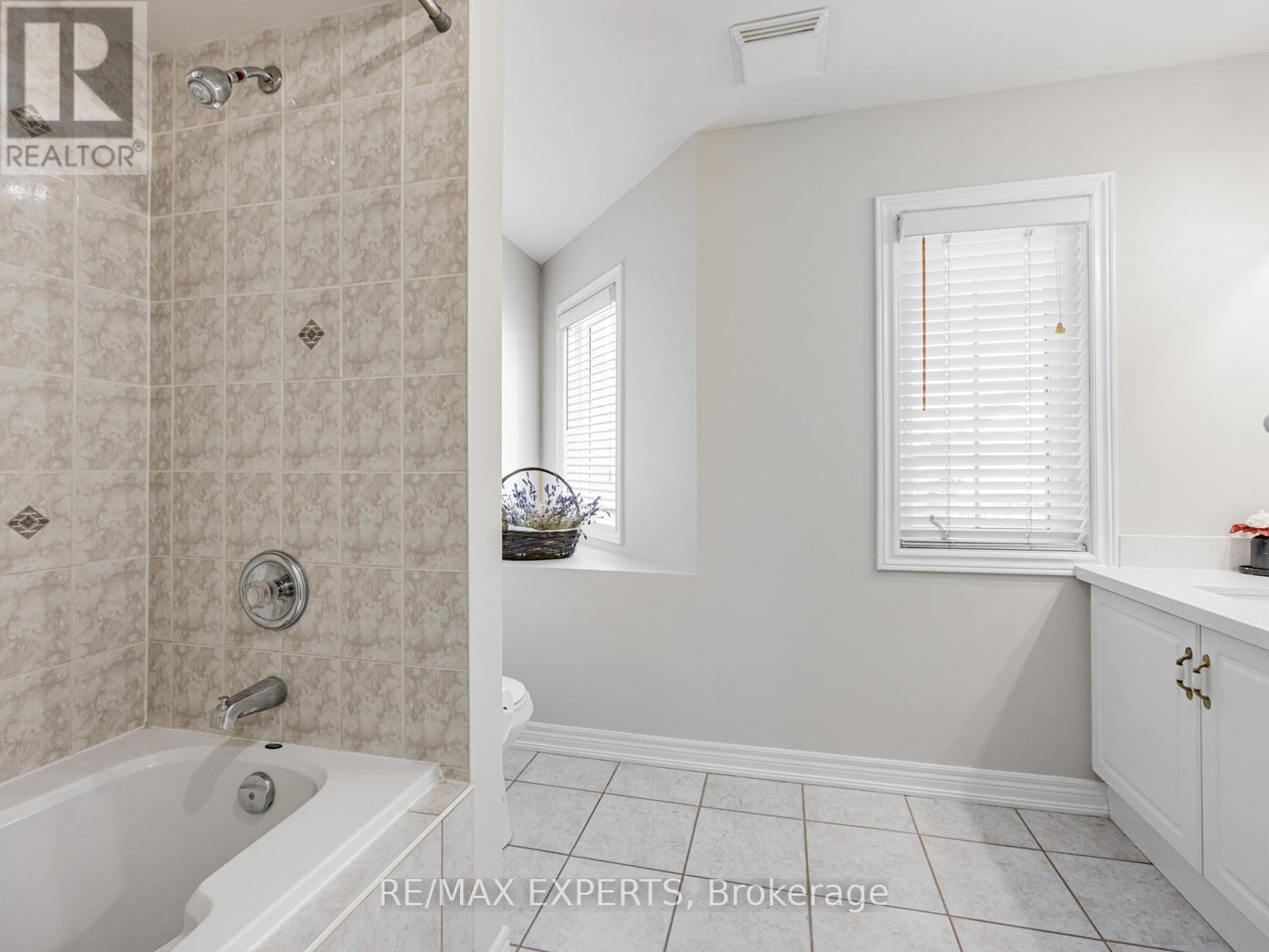 107 Saint Francis Avenue, Vaughan, Ontario  L4H 2A3 - Photo 23 - N12782590