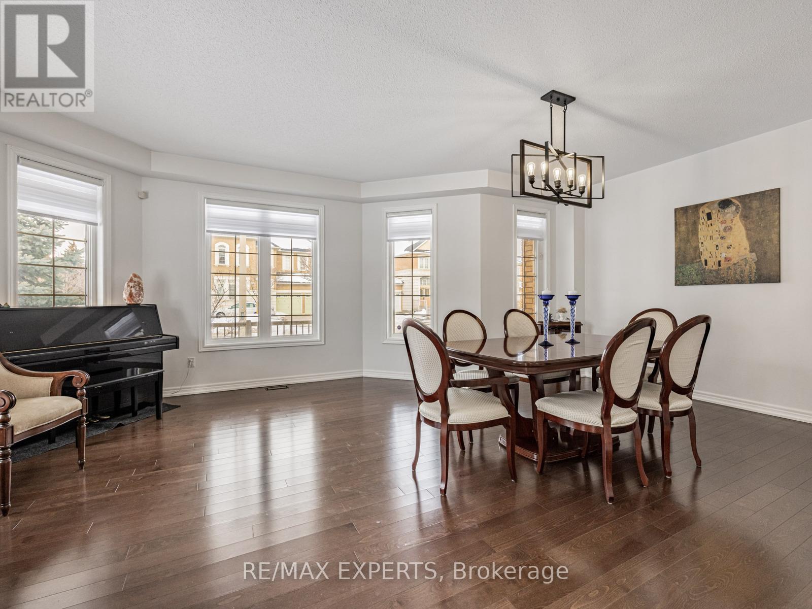 107 Saint Francis Avenue, Vaughan, Ontario  L4H 2A3 - Photo 4 - N12782590