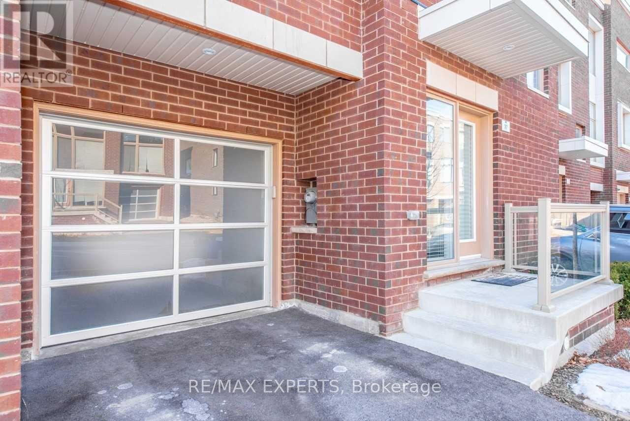 37 Juneau Street, Vaughan, Ontario  L4L 0H6 - Photo 6 - N12782646