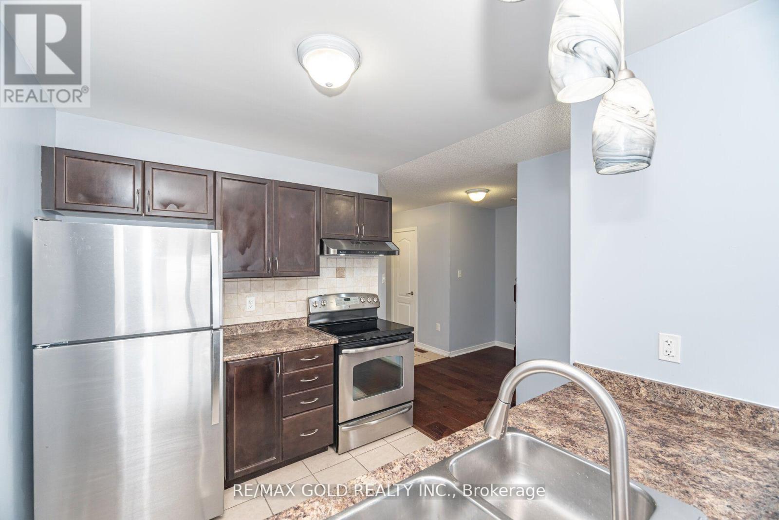 1377 Benson Street, Innisfil, Ontario  L9S 0C7 - Photo 10 - N12782684