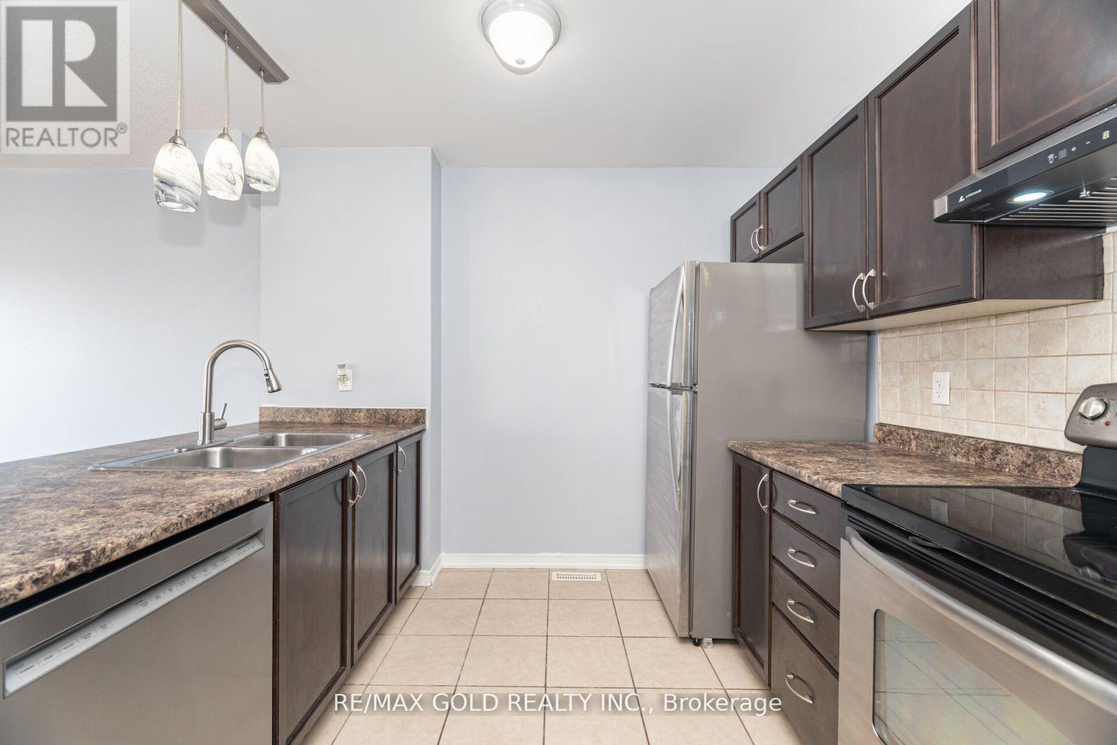 1377 Benson Street, Innisfil, Ontario  L9S 0C7 - Photo 11 - N12782684