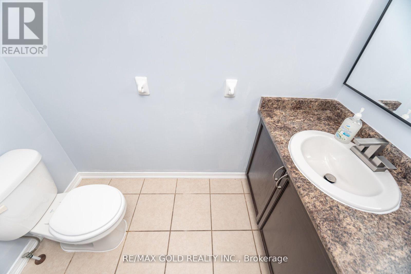 1377 Benson Street, Innisfil, Ontario  L9S 0C7 - Photo 17 - N12782684