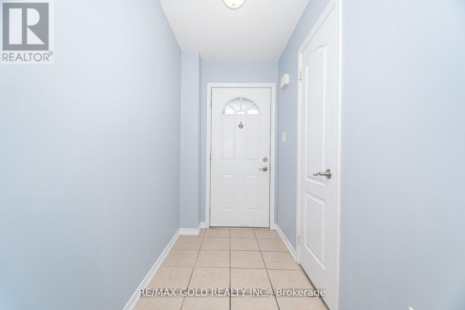 1377 Benson Street, Innisfil, Ontario  L9S 0C7 - Photo 7 - N12782684