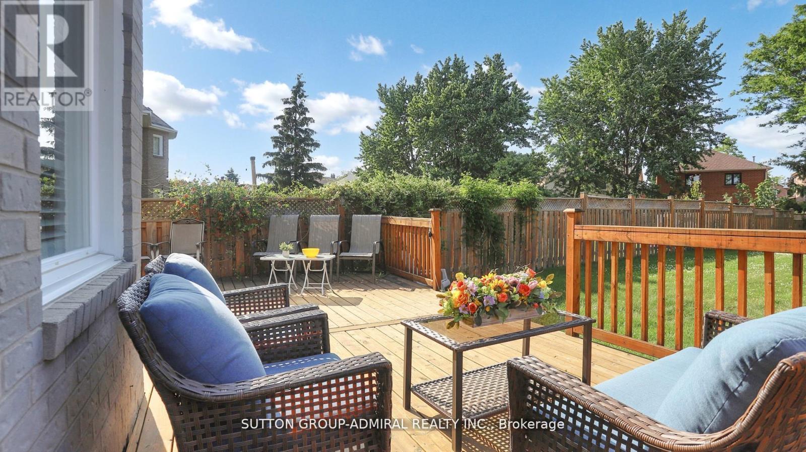 186 Westhampton Drive, Vaughan, Ontario  L4J 7X2 - Photo 5 - N12782692