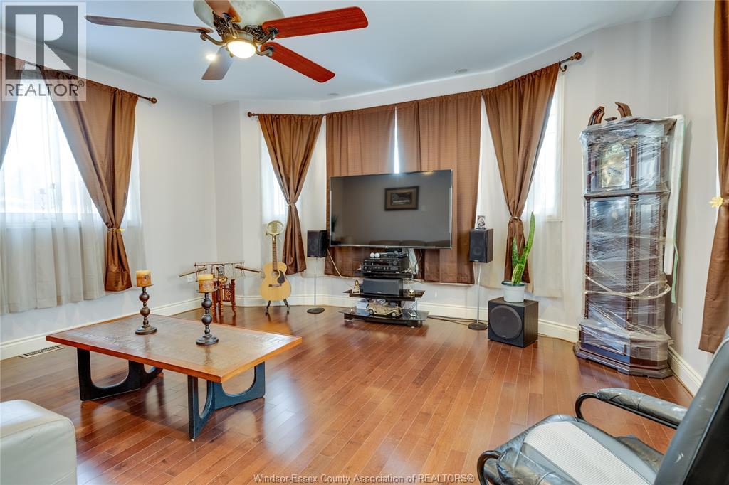 365 Neal Boulevard, Windsor, Ontario  N9G 1T5 - Photo 8 - 26003126