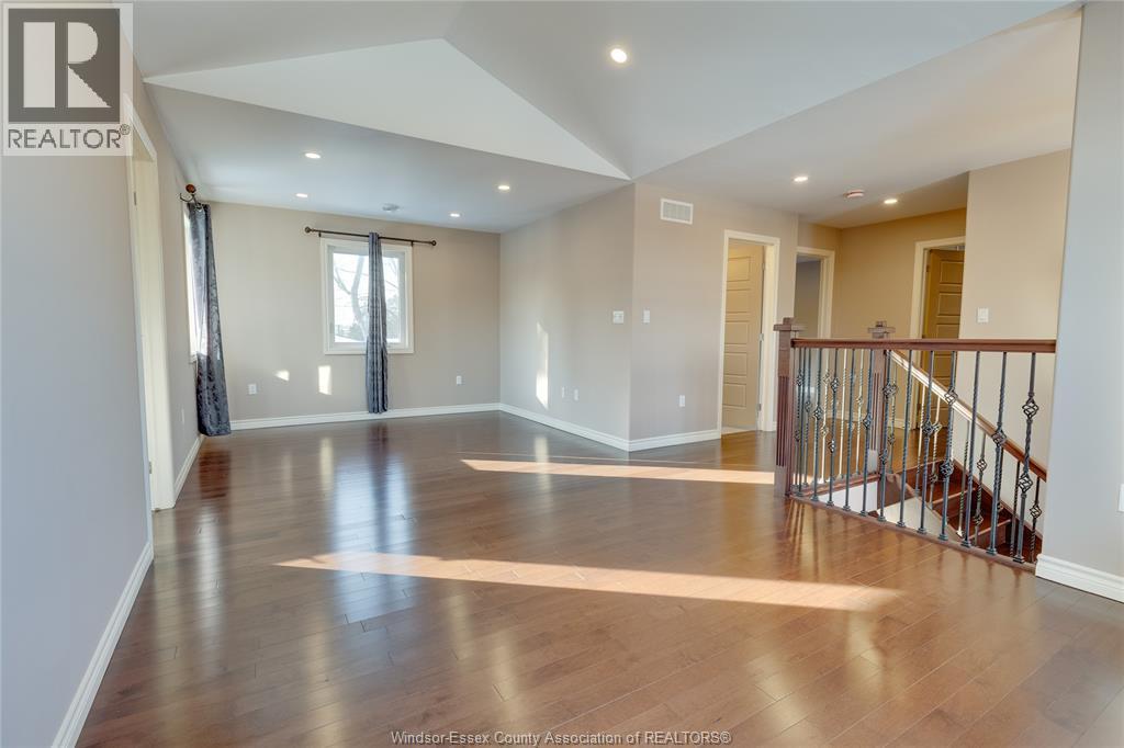 365 Neal Boulevard, Windsor, Ontario  N9G 1T5 - Photo 25 - 26003126