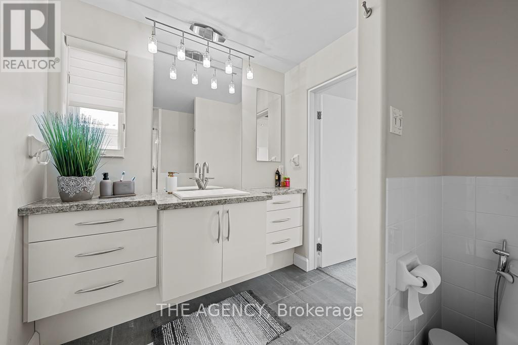 10 Beck Boulevard, Penetanguishene, Ontario  L9M 1C3 - Photo 24 - S12782394