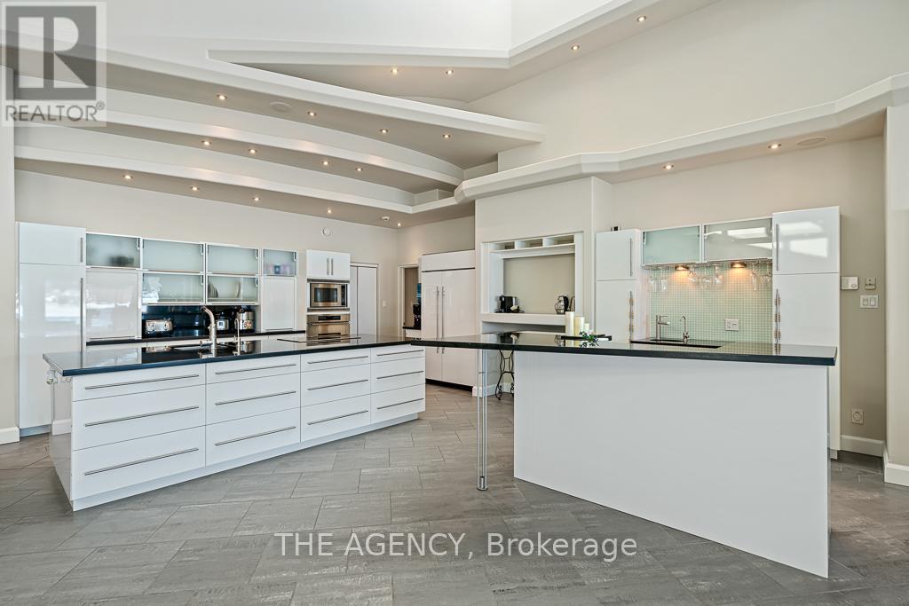 10 Beck Boulevard, Penetanguishene, Ontario  L9M 1C3 - Photo 6 - S12782394