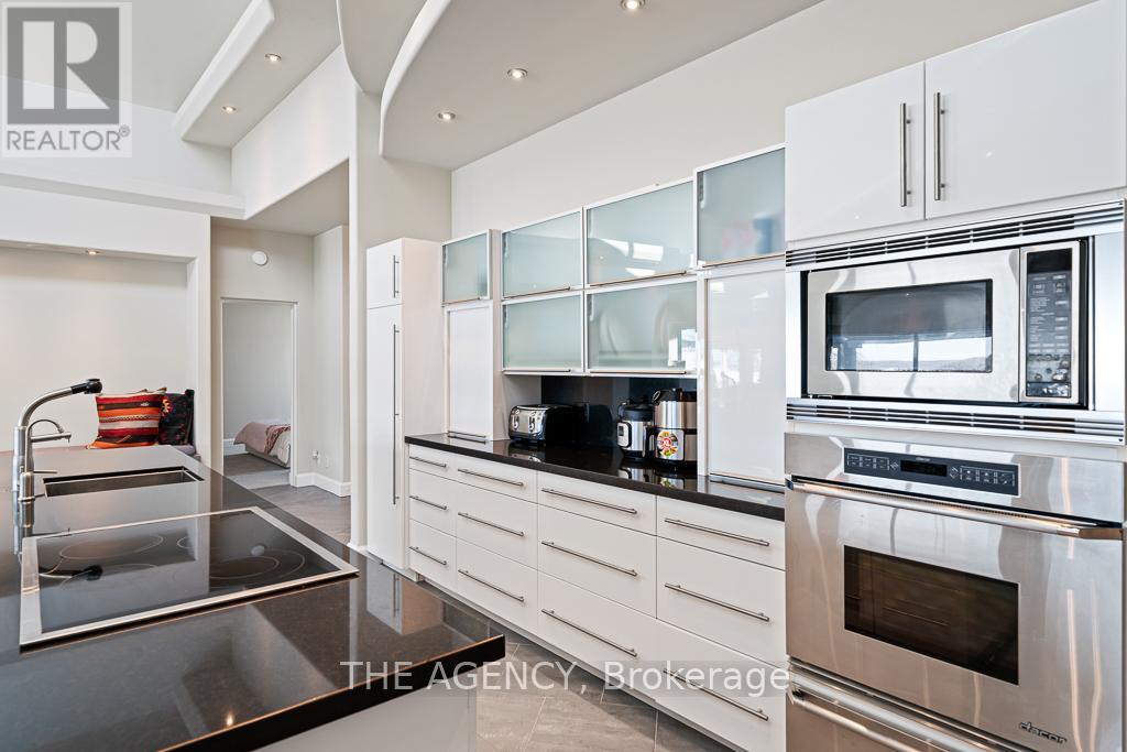 10 Beck Boulevard, Penetanguishene, Ontario  L9M 1C3 - Photo 7 - S12782394