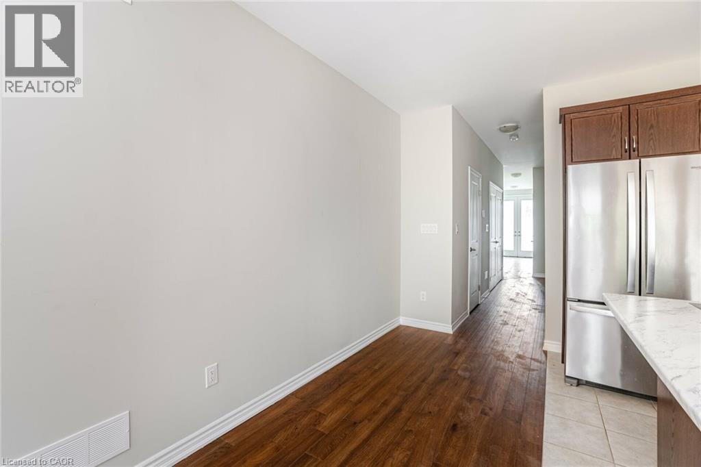 249 Louise Street, Welland, Ontario  L3B 0H8 - Photo 6 - 40804606