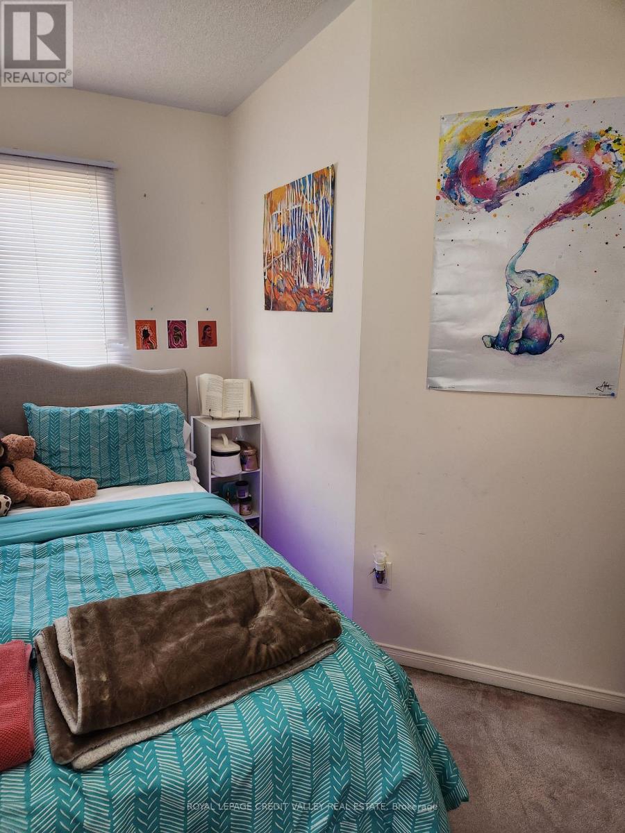 Upper - 680 Courtney Valley Road, Mississauga, Ontario  L5V 0C2 - Photo 28 - W12782422