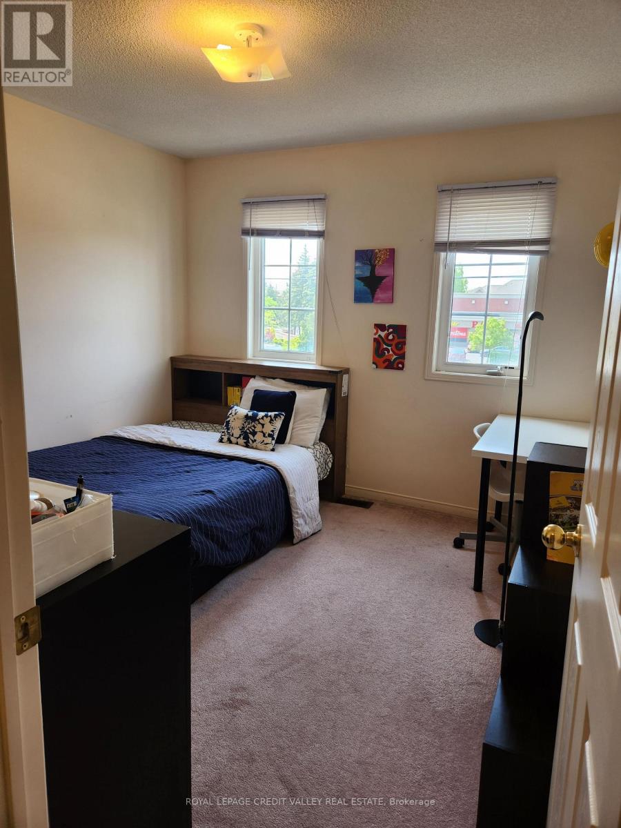 Upper - 680 Courtney Valley Road, Mississauga, Ontario  L5V 0C2 - Photo 32 - W12782422