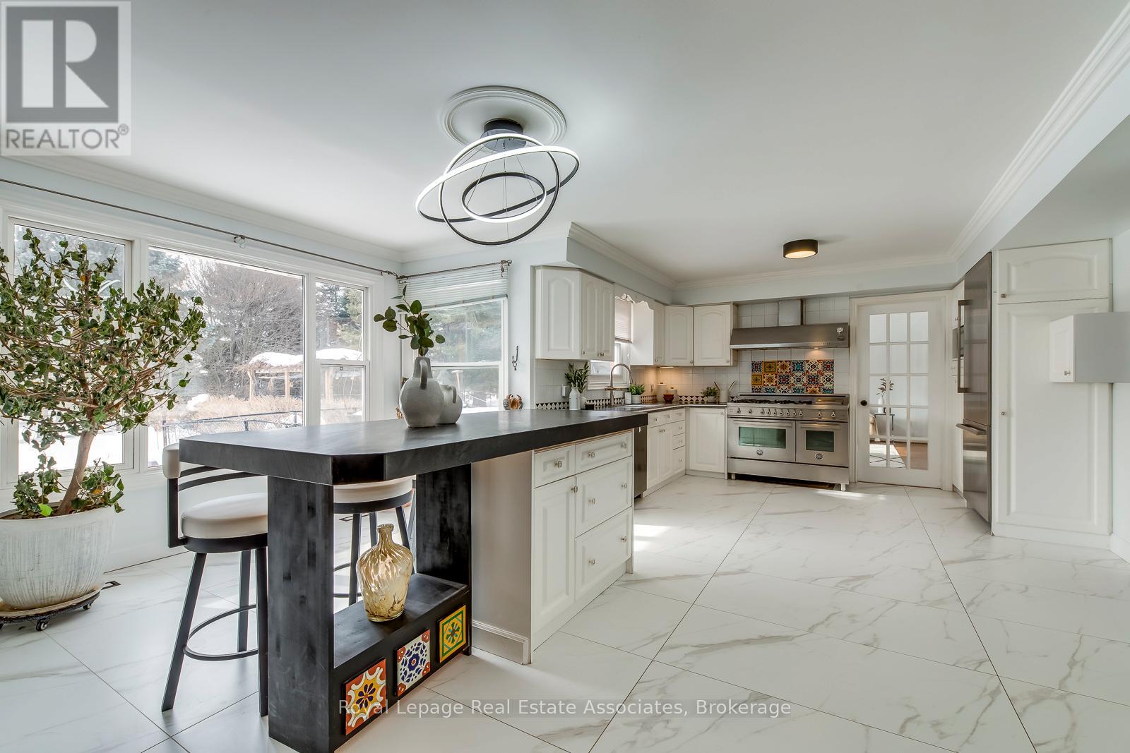 5 Huttonville Drive, Brampton, Ontario  L6X 0C2 - Photo 15 - W12782432