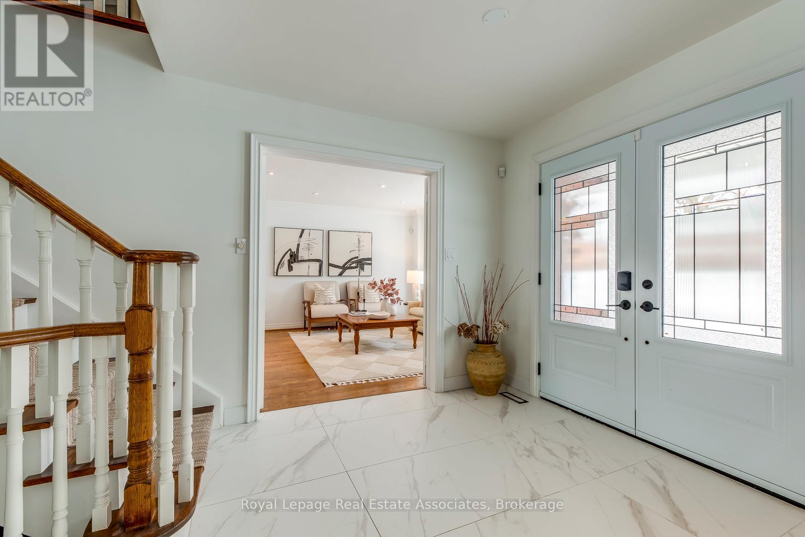 5 Huttonville Drive, Brampton, Ontario  L6X 0C2 - Photo 9 - W12782432