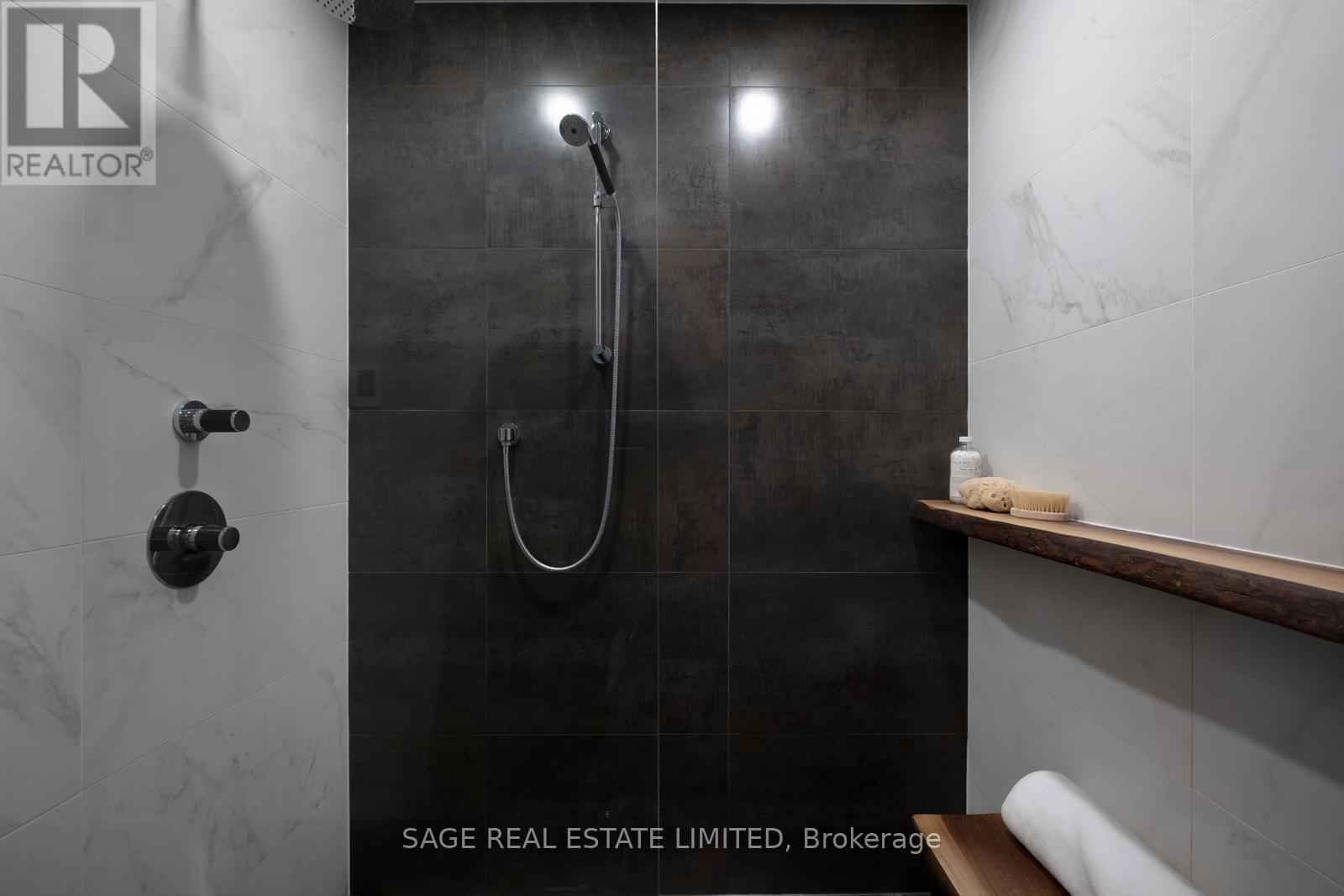 2929 Redbud Avenue, Oakville, Ontario  L6J 7J4 - Photo 28 - W12782452