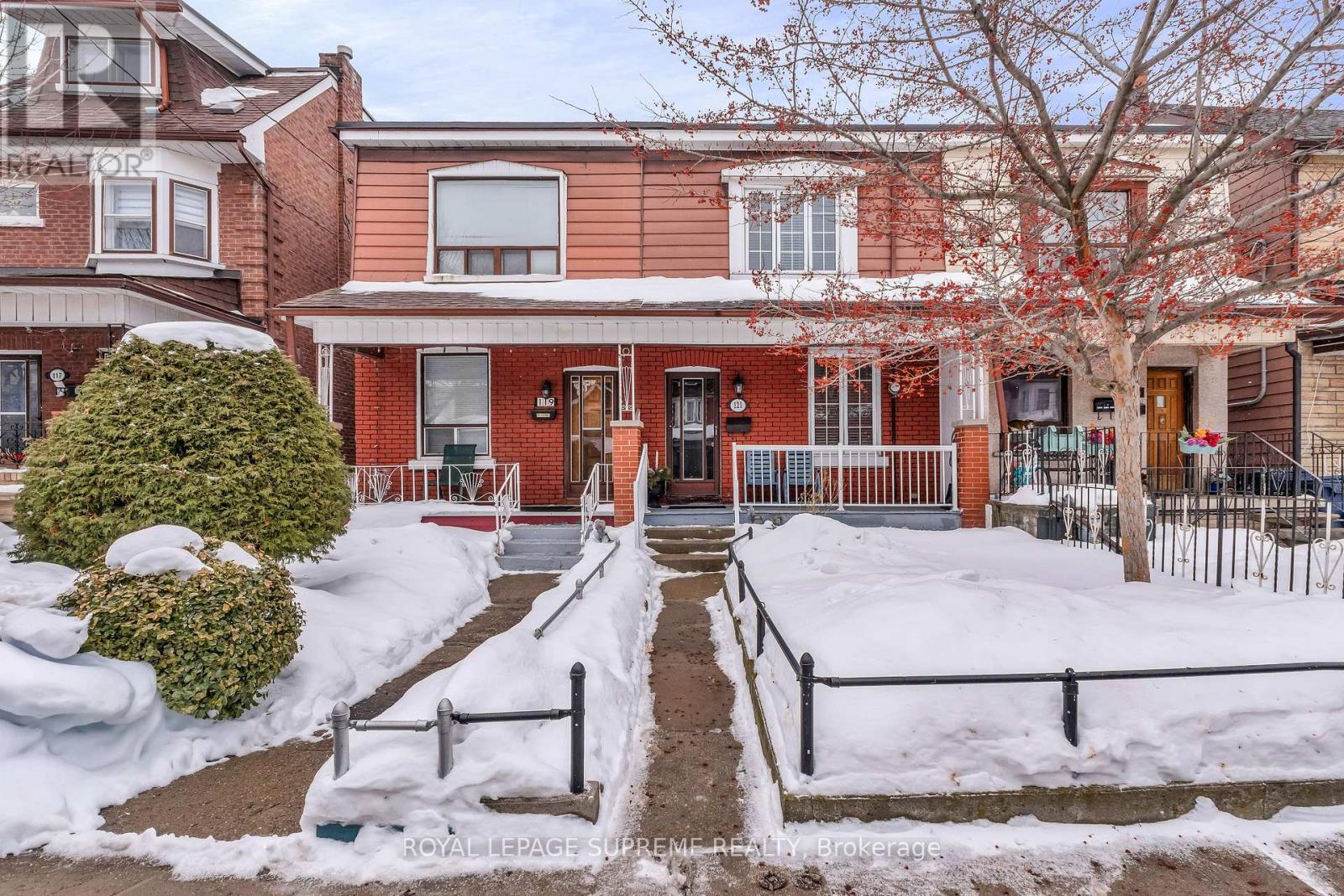 121 Millicent Street, Toronto, Ontario  M6H 1W3 - Photo 2 - W12782540