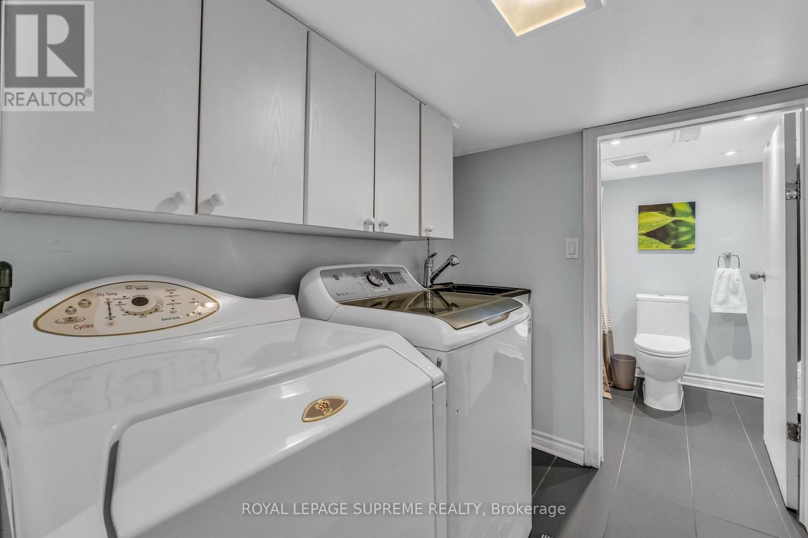 121 Millicent Street, Toronto, Ontario  M6H 1W3 - Photo 42 - W12782540