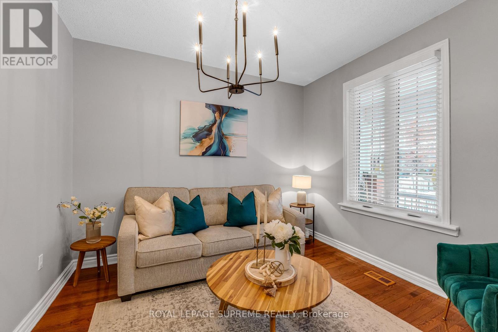 121 Millicent Street, Toronto, Ontario  M6H 1W3 - Photo 7 - W12782540