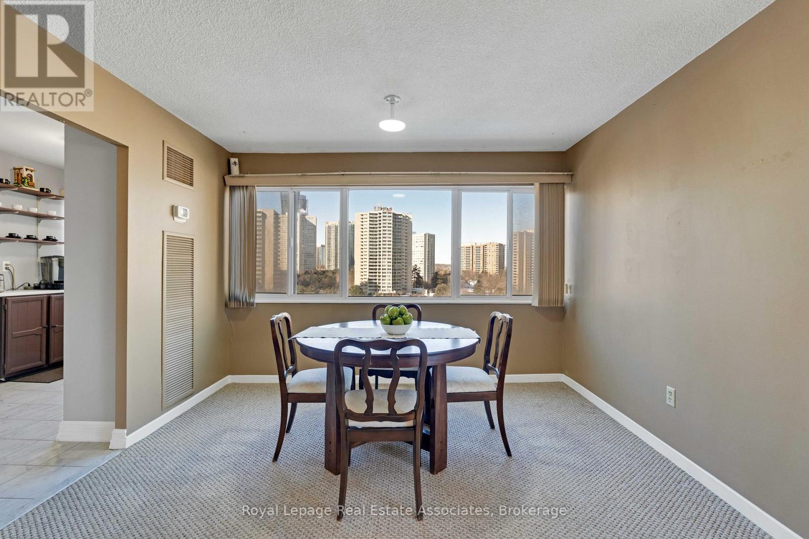 912 - 50 Elm Drive E, Mississauga, Ontario  L5A 3X2 - Photo 13 - W12782546