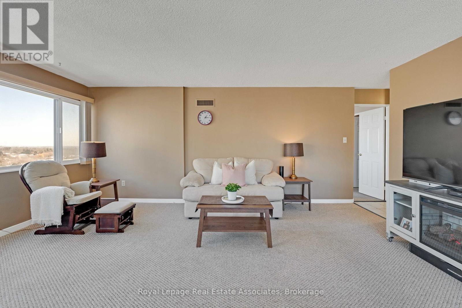 912 - 50 Elm Drive E, Mississauga, Ontario  L5A 3X2 - Photo 7 - W12782546