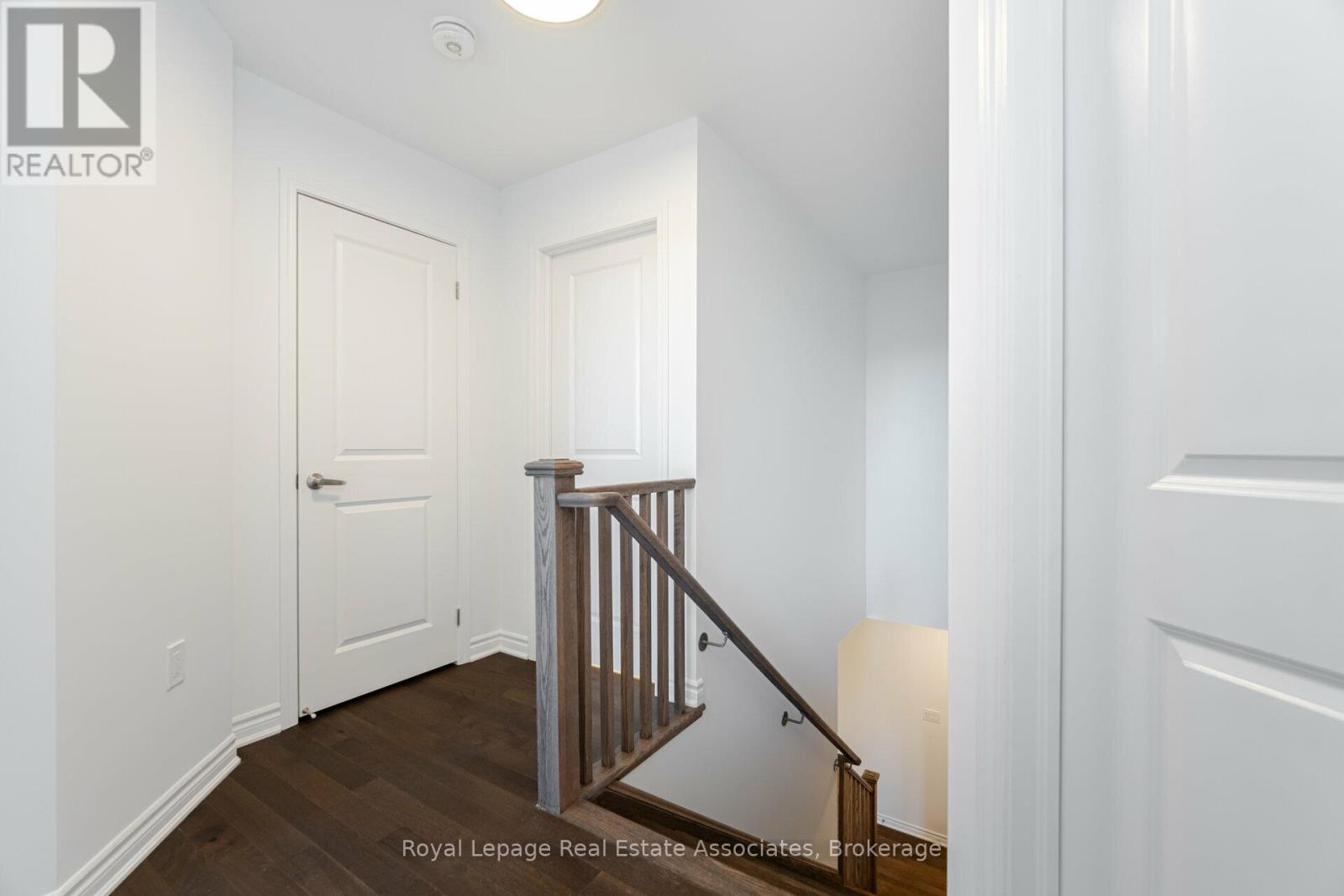 1226 Granary Street, Oakville, Ontario  L6H 7Y4 - Photo 22 - W12782550