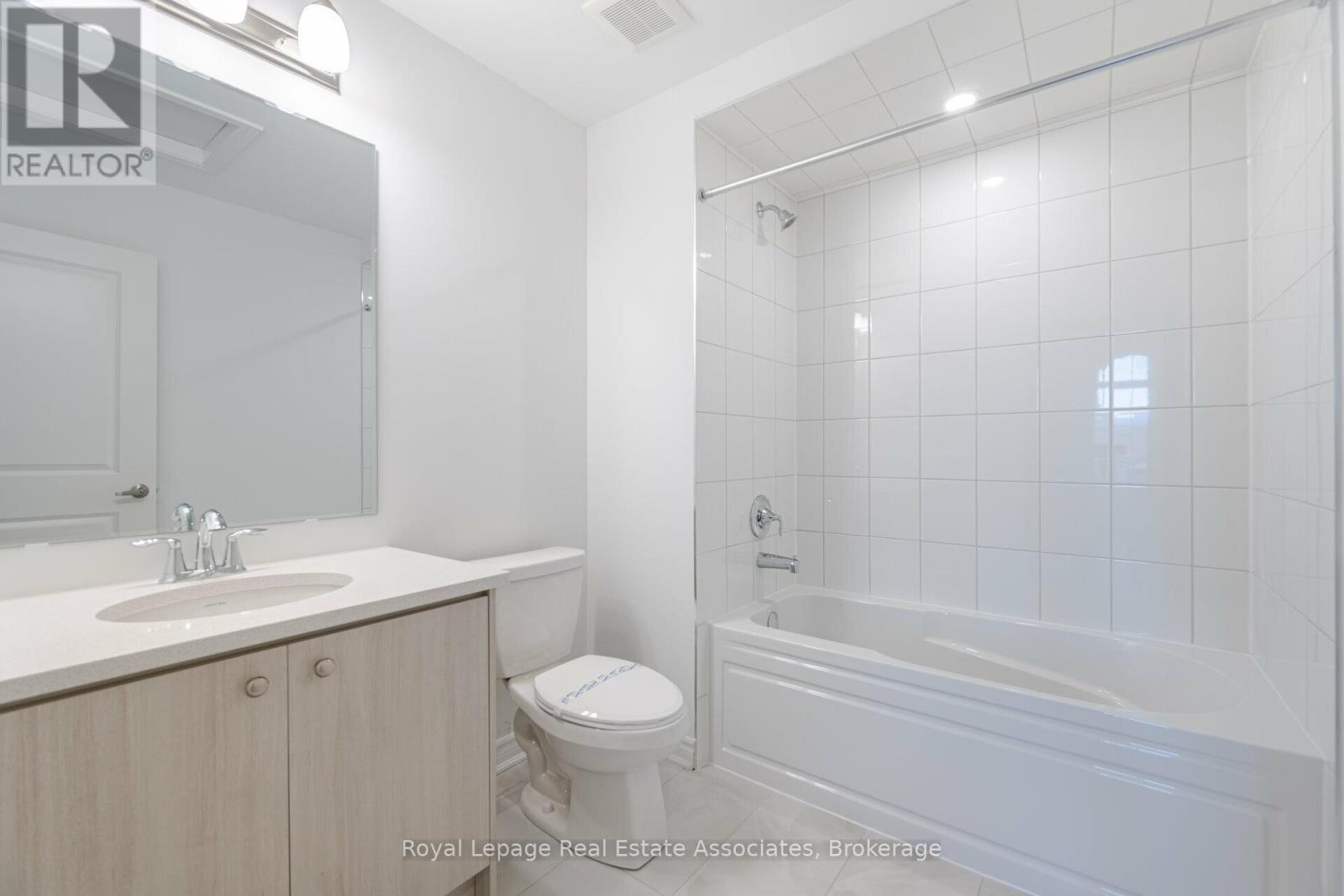 1226 Granary Street, Oakville, Ontario  L6H 7Y4 - Photo 33 - W12782550