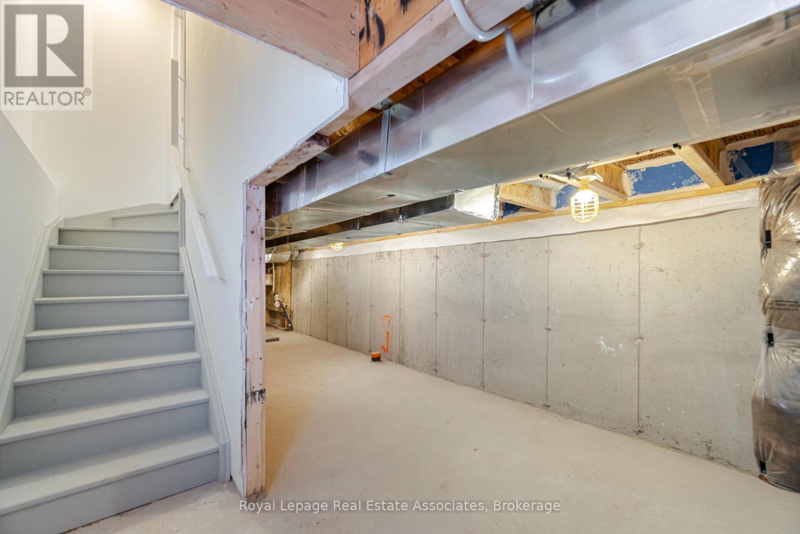 1226 Granary Street, Oakville, Ontario  L6H 7Y4 - Photo 34 - W12782550