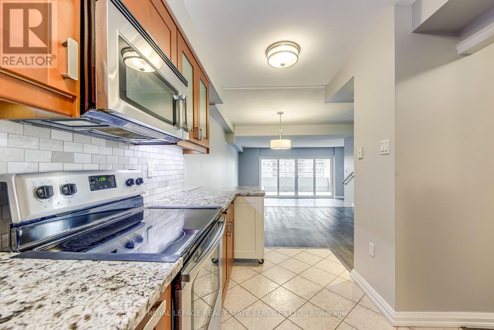 709 - 965 Inverhouse Drive, Mississauga, Ontario  L5J 4B4 - Photo 10 - W12782580