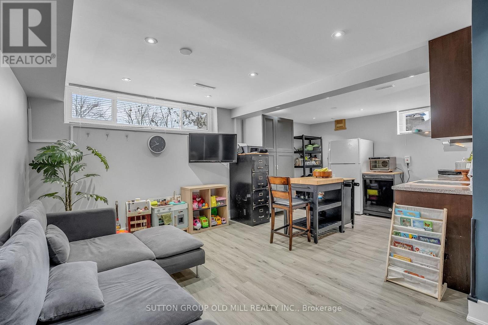 1879 Sandgate Crescent, Mississauga, Ontario  L5J 2E7 - Photo 32 - W12782600