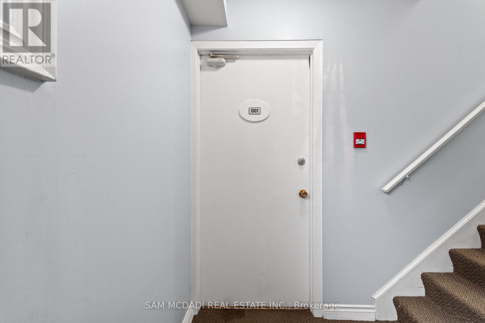 1 - 15 Faulkner Street, Orangeville, Ontario  L9W 2G4 - Photo 3 - W12782606