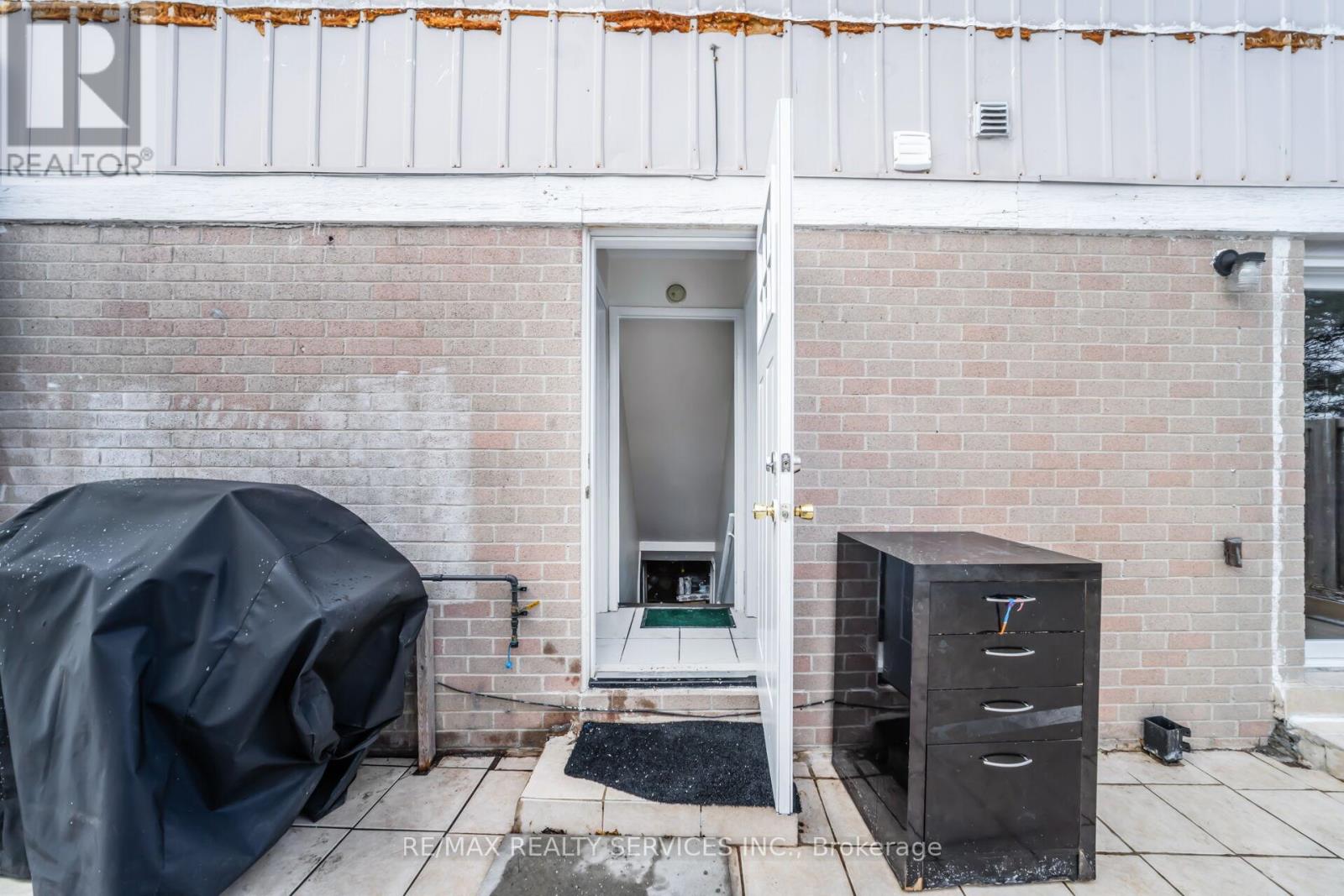 11 Juliette Square, Brampton (Northgate), Ontario  L6S 2M6 - Photo 43 - W12782620