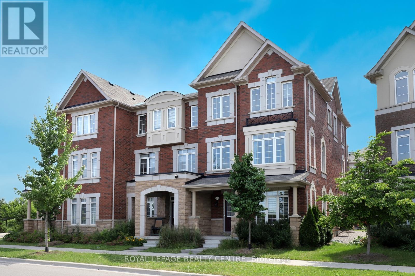 3020 George Savage Avenue, Oakville (Go Glenorchy), Ontario  L6M 0Z1 - Photo 4 - W12782642