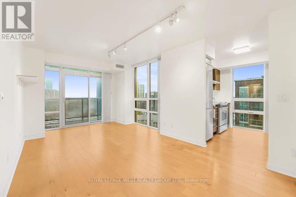 1210 - 1 Michael Power Place, Toronto, Ontario  M9A 0A1 - Photo 11 - W12782664