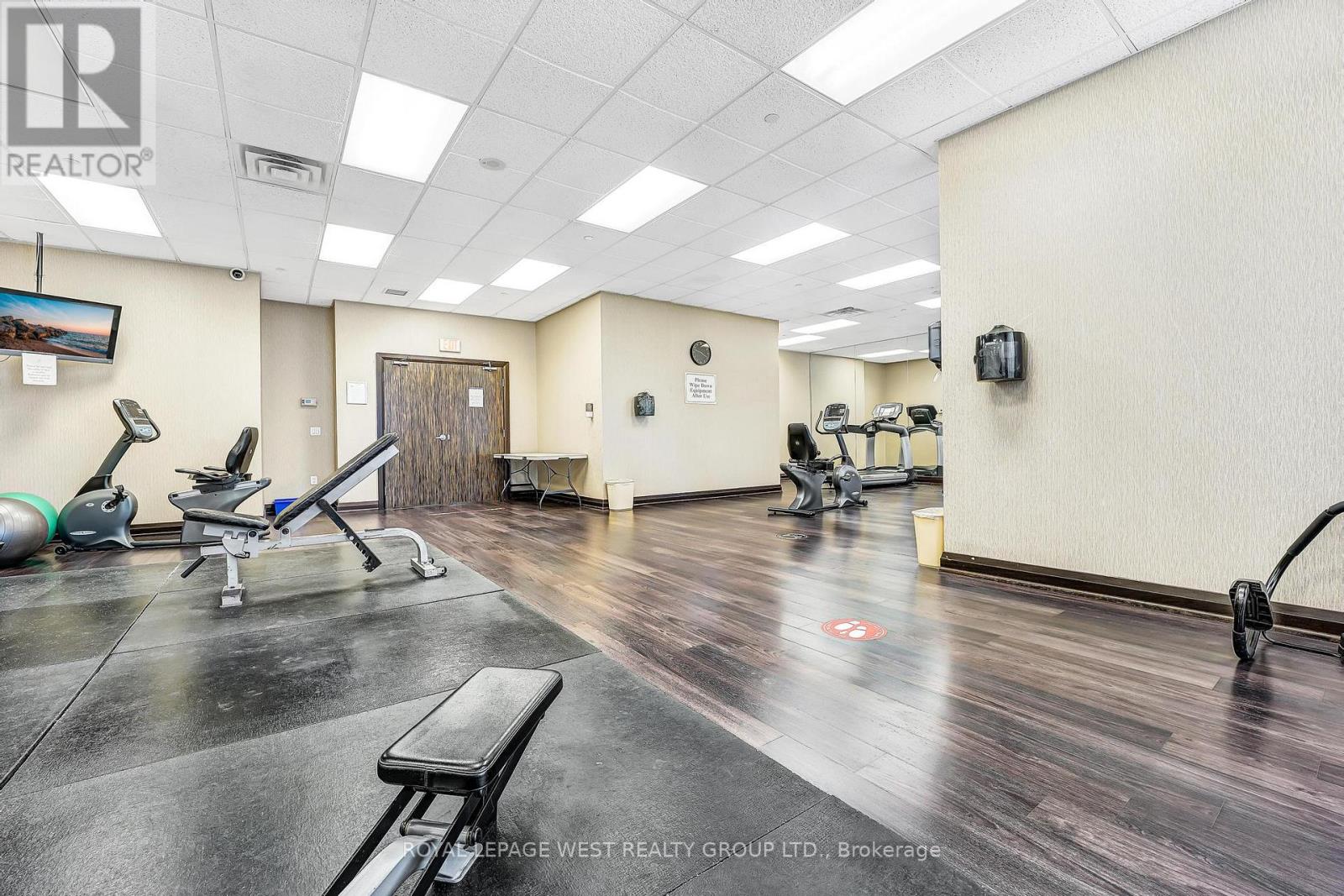 1210 - 1 Michael Power Place, Toronto, Ontario  M9A 0A1 - Photo 33 - W12782664