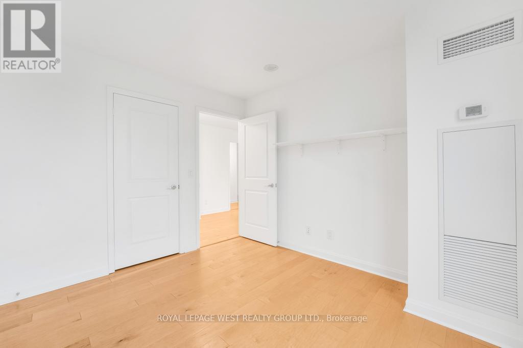 1210 - 1 Michael Power Place, Toronto, Ontario  M9A 0A1 - Photo 9 - W12782664