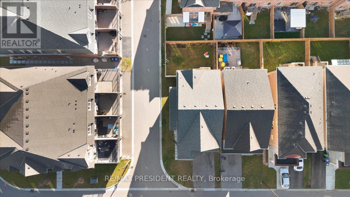 3 Dale Meadows Road, Brampton, Ontario  L7A 4Z9 - Photo 35 - W12782670