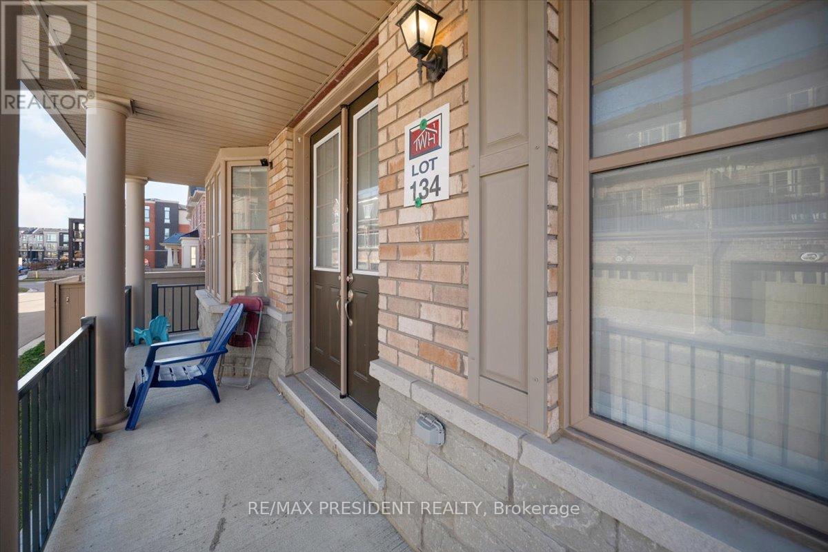 3 Dale Meadows Road, Brampton, Ontario  L7A 4Z9 - Photo 5 - W12782670