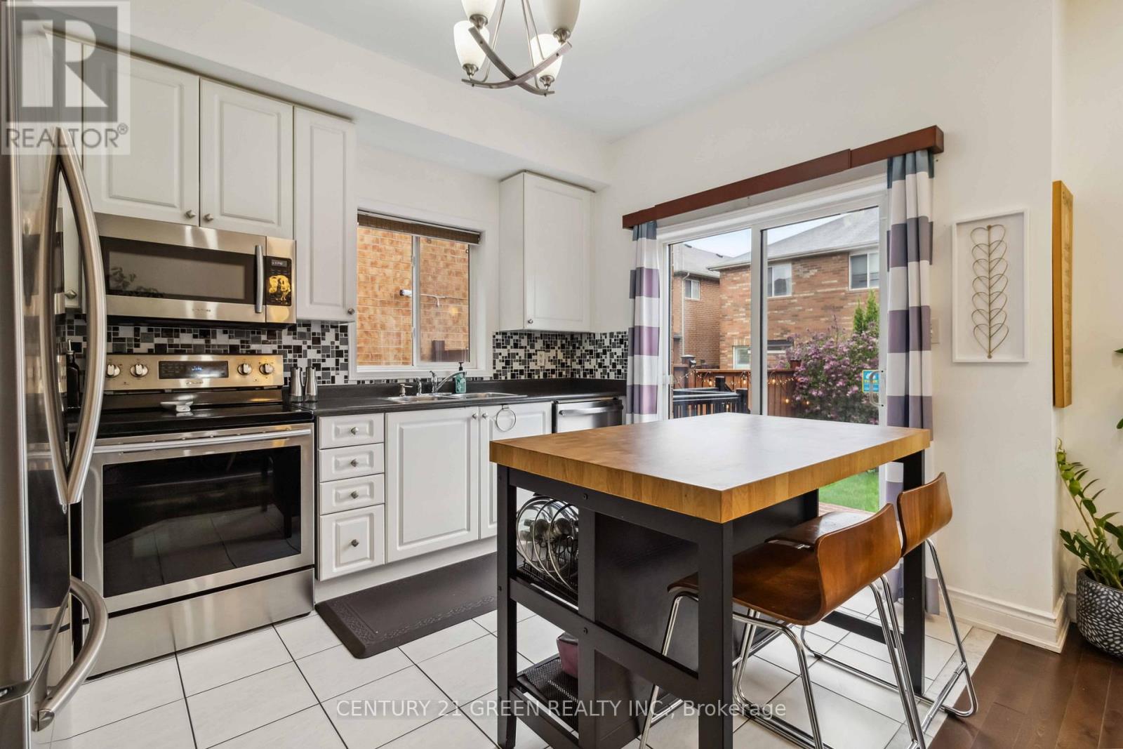 98 Personna Circle, Brampton, Ontario  L6X 0S9 - Photo 18 - W12782686