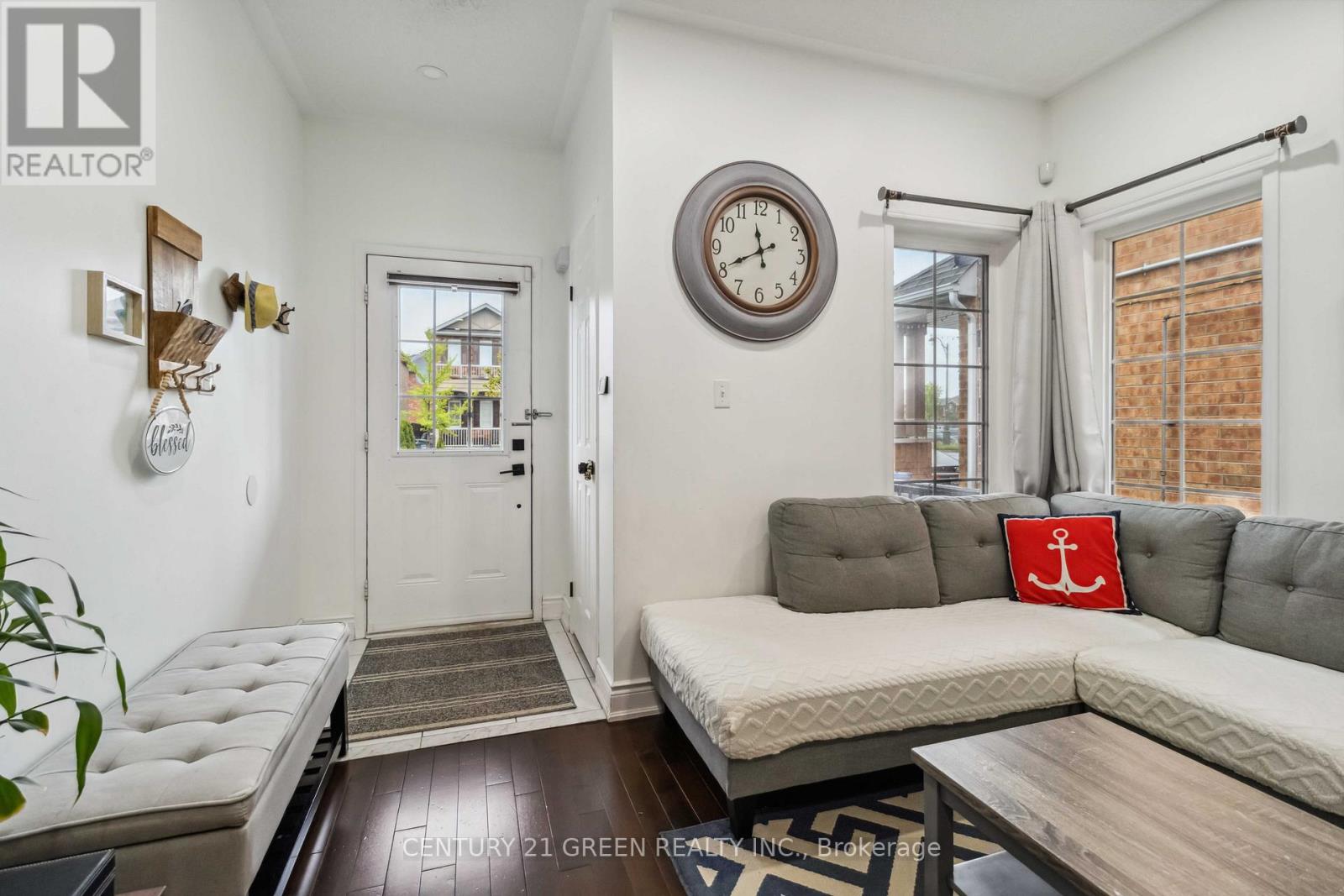 98 Personna Circle, Brampton, Ontario  L6X 0S9 - Photo 5 - W12782686