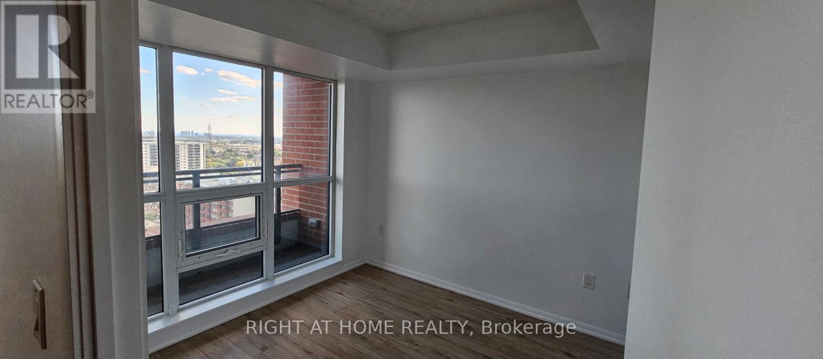 2010 - 830 Lawrence Avenue W, Toronto, Ontario  M6A 0B6 - Photo 4 - W12782690