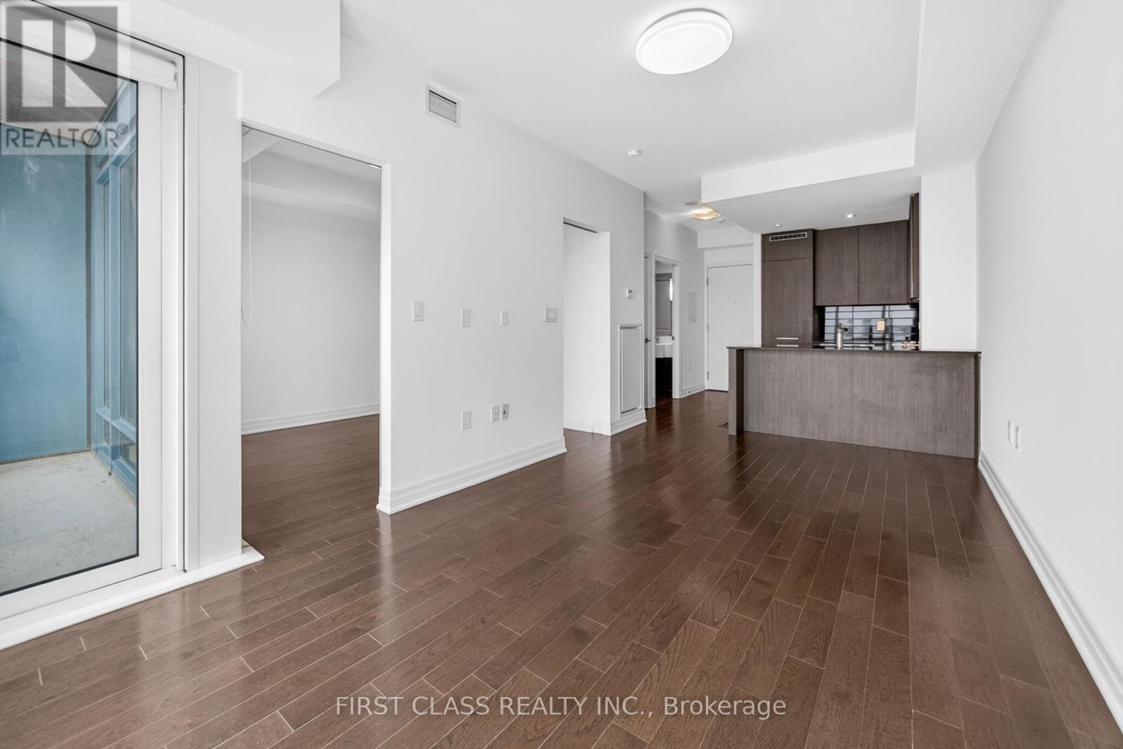 4308 - 8 The Esplanade Avenue, Toronto, Ontario  M5E 0A5 - Photo 15 - C12780706