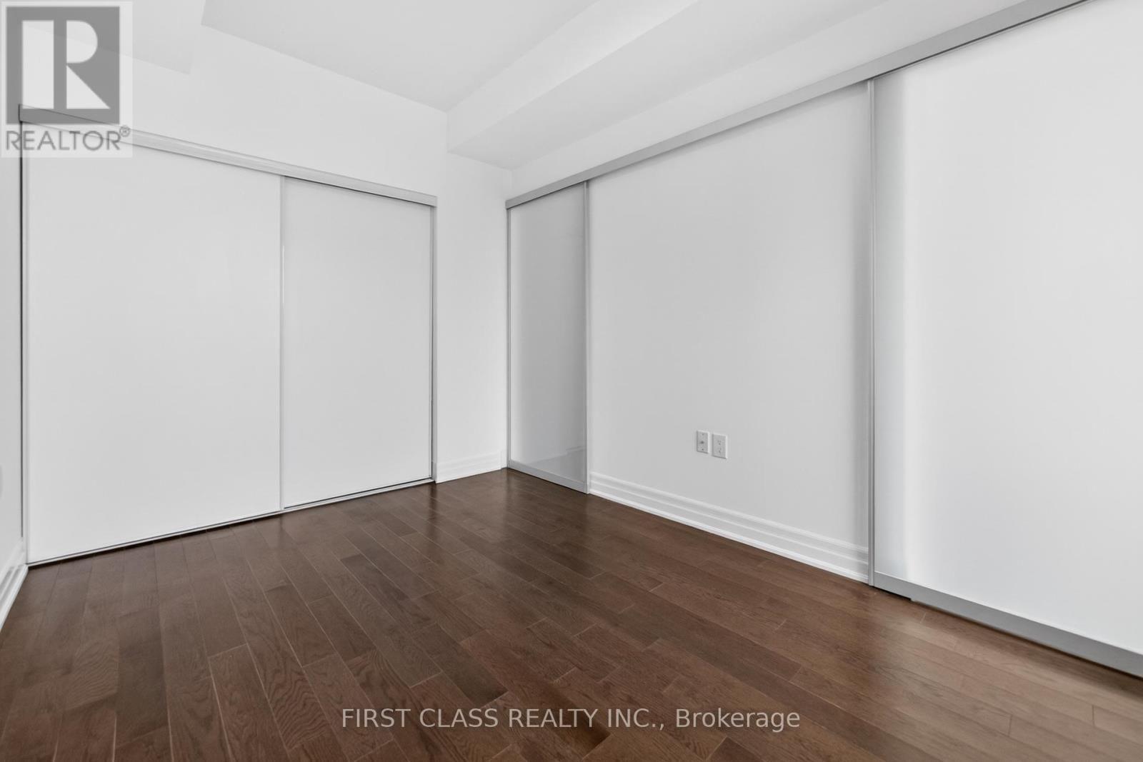 4308 - 8 The Esplanade Avenue, Toronto, Ontario  M5E 0A5 - Photo 21 - C12780706