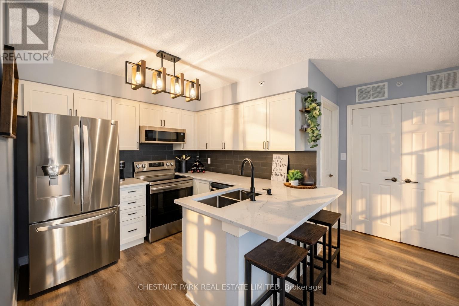 306 - 2055 Appleby Line, Burlington, Ontario  L7L 7H1 - Photo 8 - W12668804